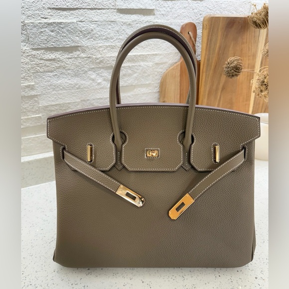 Birkin 35 Etoupe Togo inspired Taupe Leather Handbag with gold hardware - Picture 3 of 16